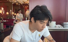 海牛夏窗新援李嗣镕晒照：夏天的青岛，感受感受海边的风